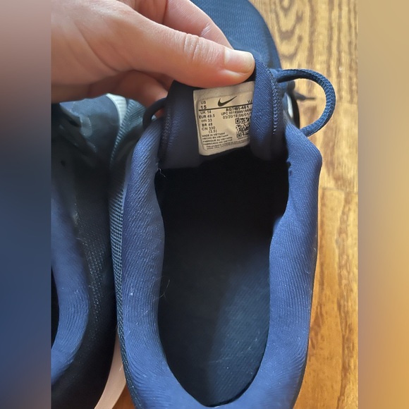 Nike Running Shoes - Picture 4 of 7